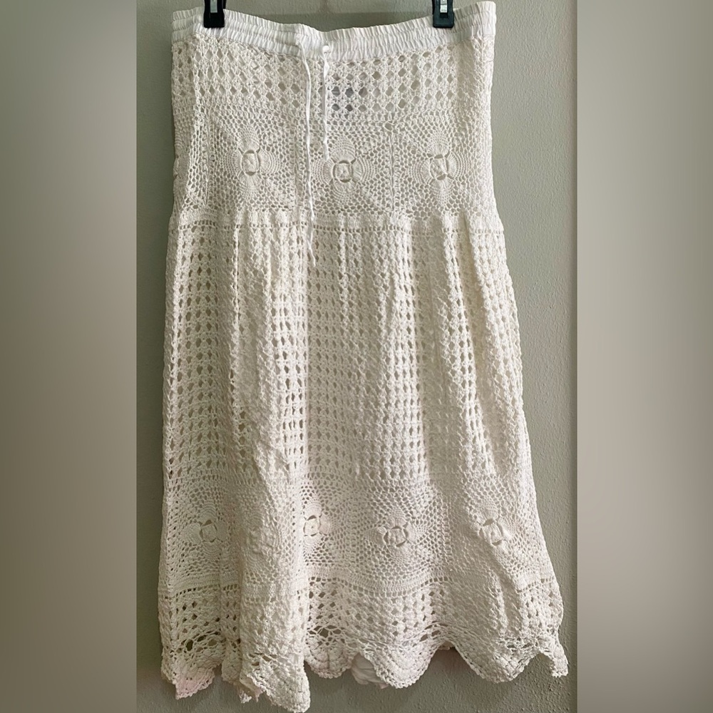 Elegant White Crochet Skirt by Mix Nouveau New York